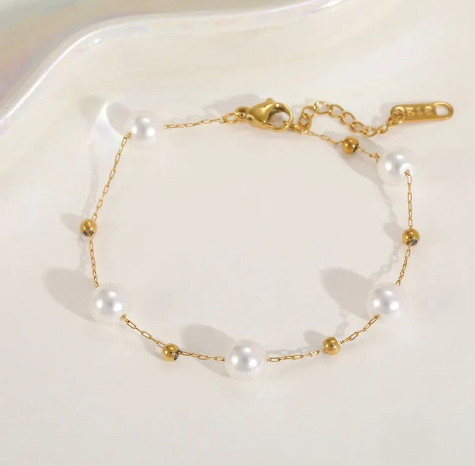 Pearl Necklace Set